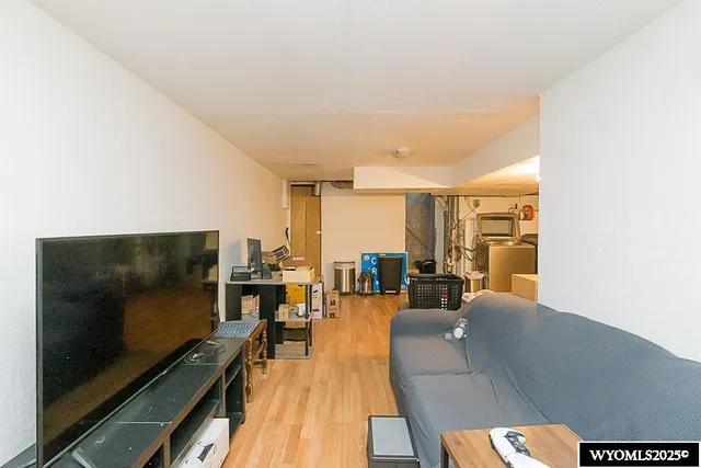 $179,000 | 804 Connecticut Avenue, Rock Springs, WY 82901