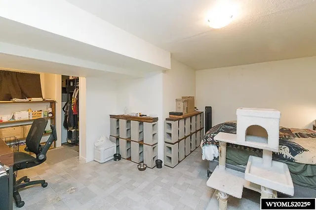 $179,000 | 804 Connecticut Avenue, Rock Springs, WY 82901