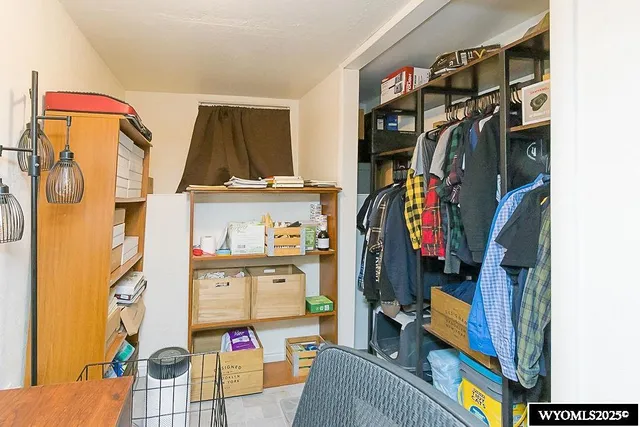 $179,000 | 804 Connecticut Avenue, Rock Springs, WY 82901