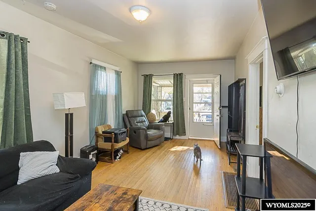 $179,000 | 804 Connecticut Avenue, Rock Springs, WY 82901