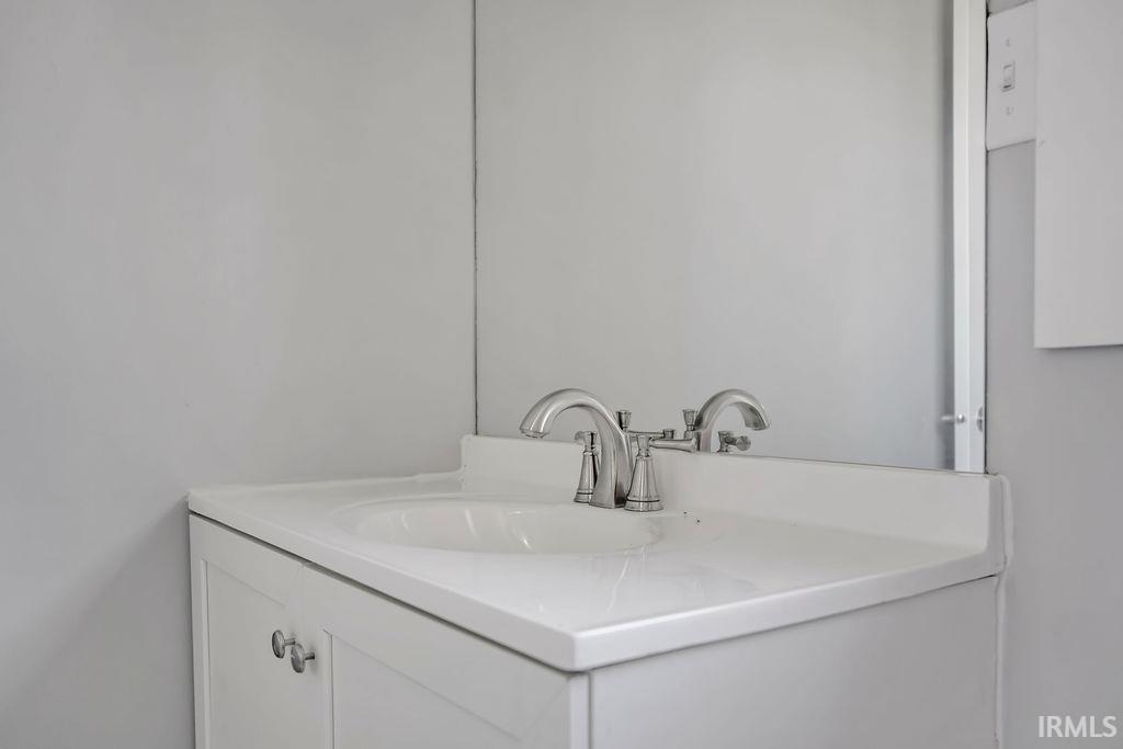 7318 North Red Hill Road Ellettsville, IN 47429 - Photo 29 of 32