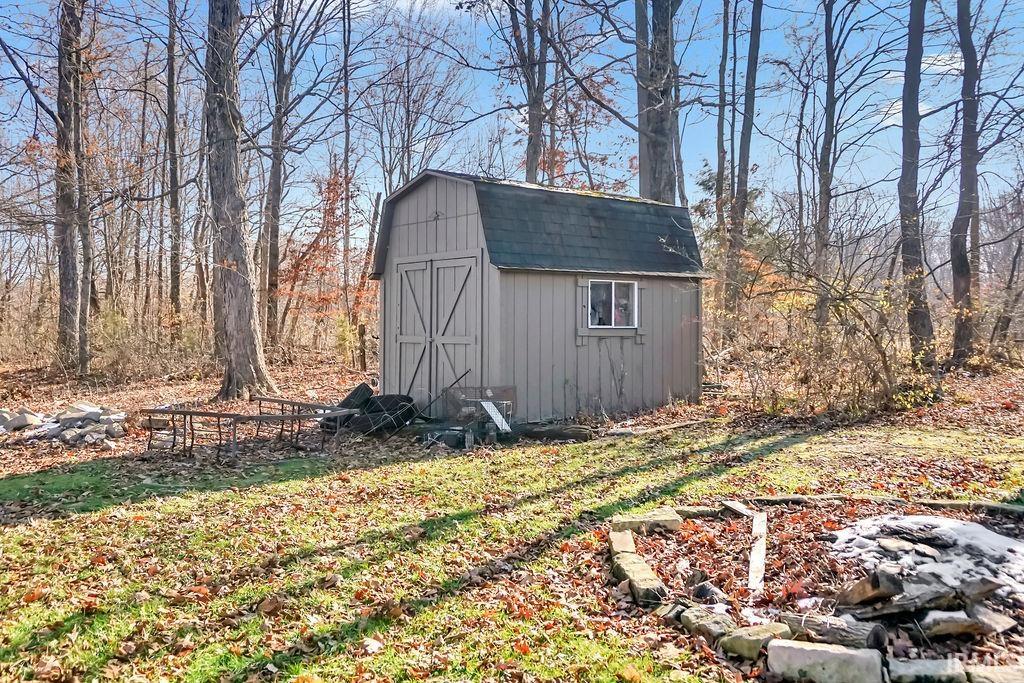 7318 North Red Hill Road Ellettsville, IN 47429 - Photo 4 of 32