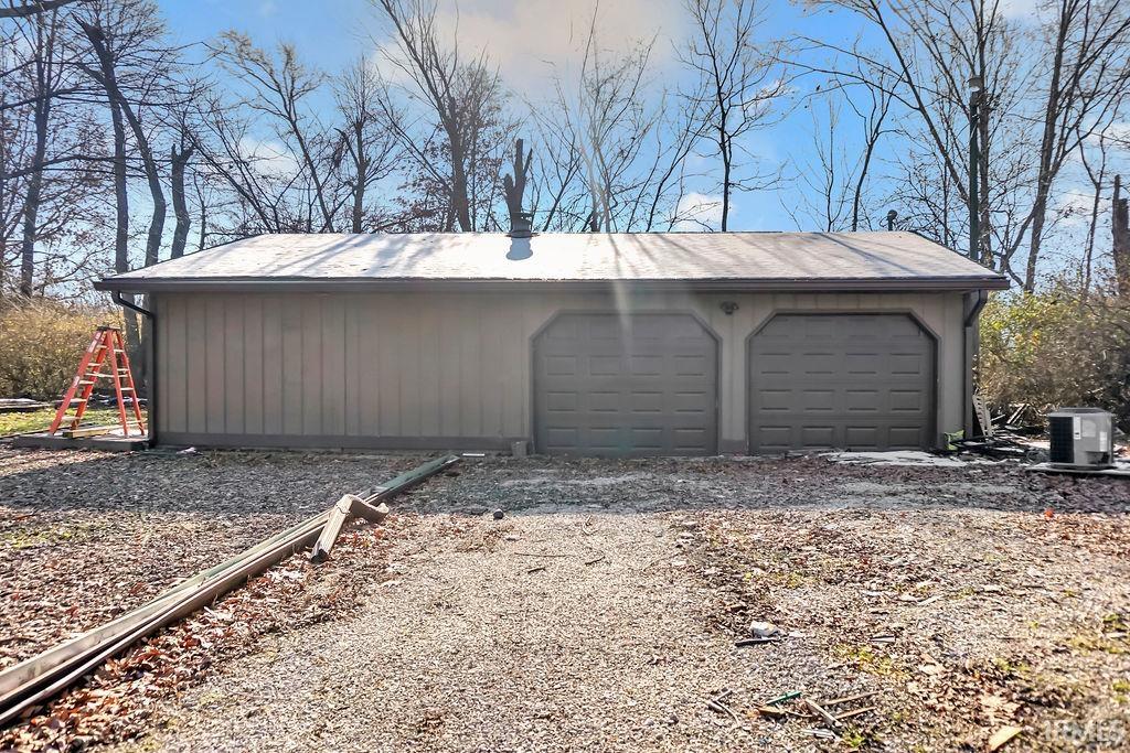 7318 North Red Hill Road Ellettsville, IN 47429 - Photo 6 of 32