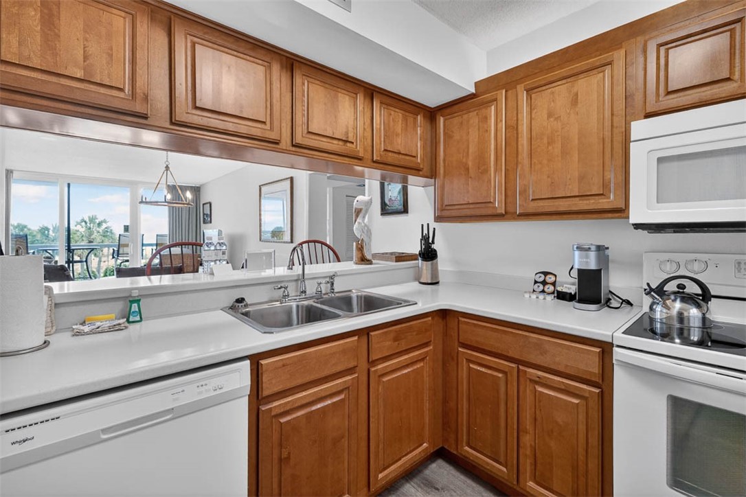 201 Neptune Road, Unit 349 St. Simons Island, GA 31522 - Photo 9 of 28