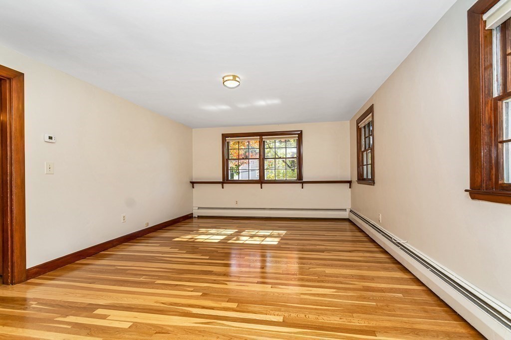 17 Wakefield Street Reading, MA 01867 - Photo 12 of 40