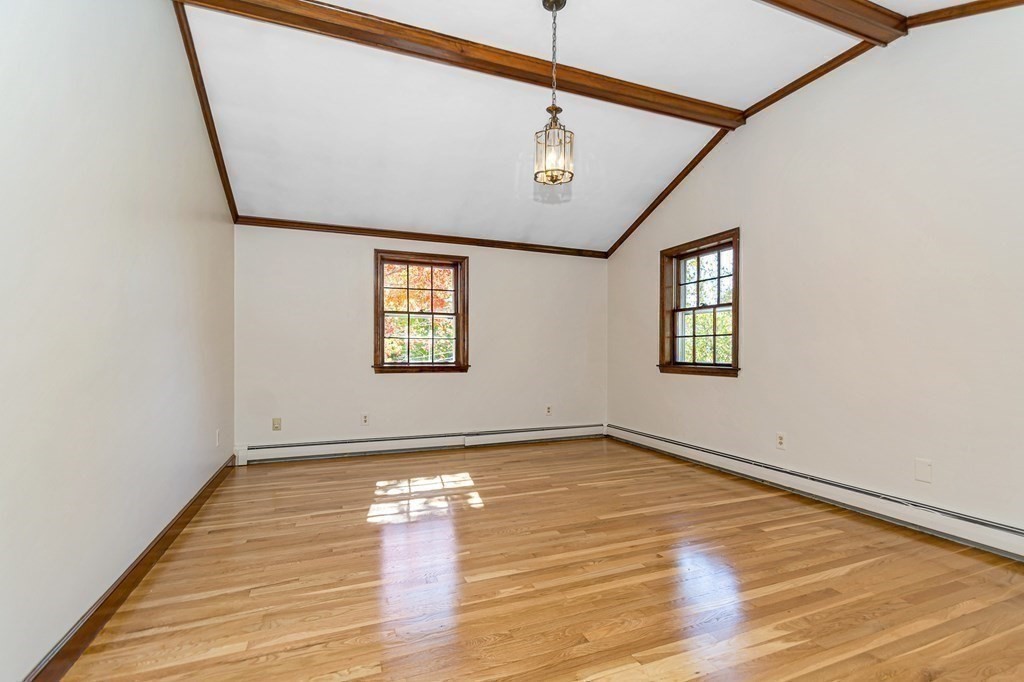 17 Wakefield Street Reading, MA 01867 - Photo 18 of 40