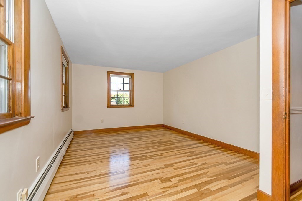 17 Wakefield Street Reading, MA 01867 - Photo 27 of 40