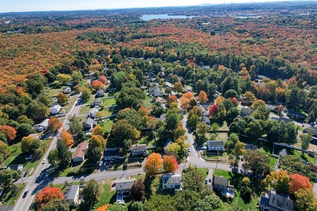 17 Wakefield Street Reading, MA 01867 - Photo 39 of 40