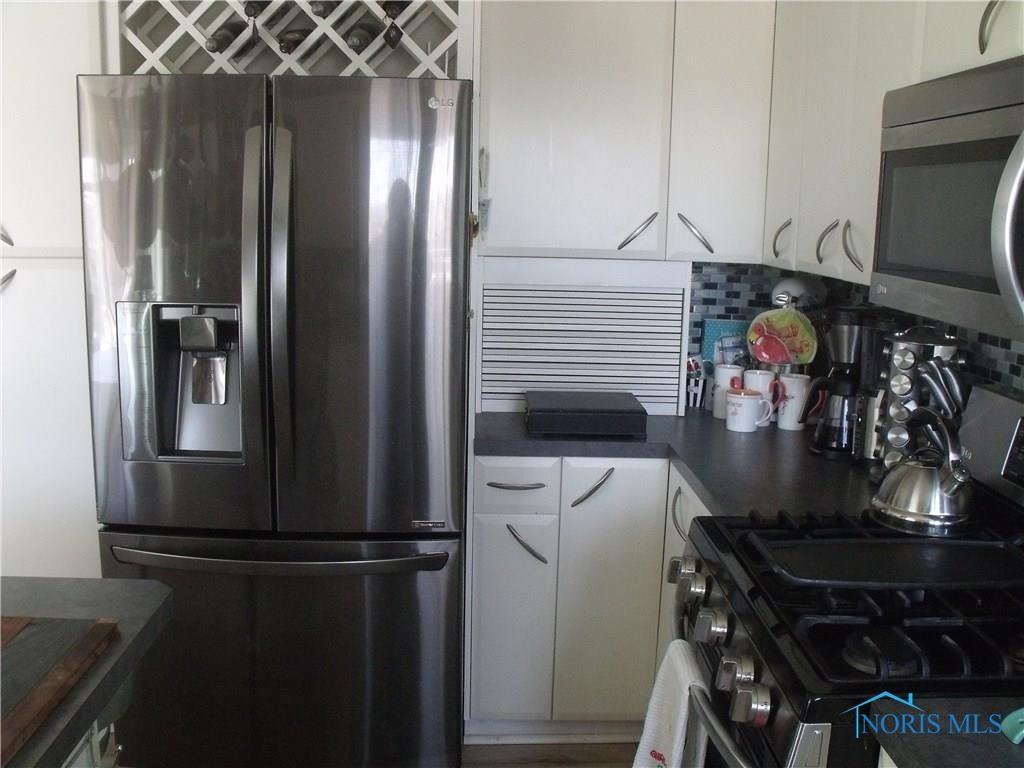 590 Harrison Road Perrysburg, OH 43551 - Photo 16 of 36 Gallery Image 16