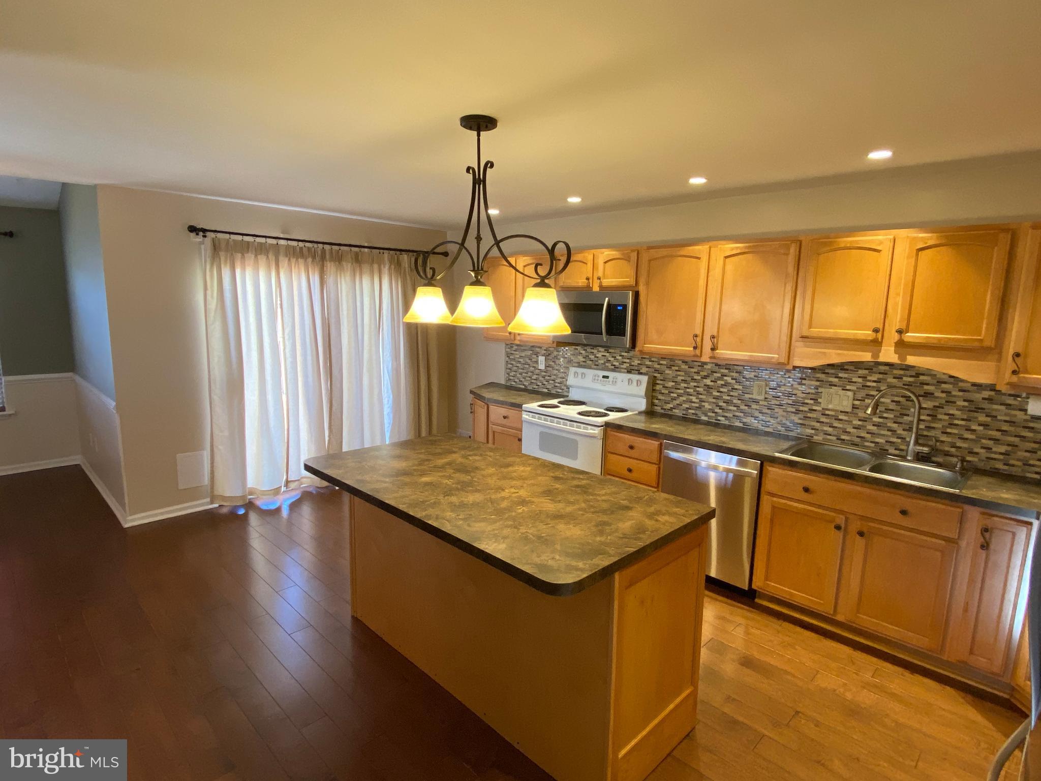319 McIntosh Road West Chester, PA 19382 - Photo 4 of 9 Gallery Image 4