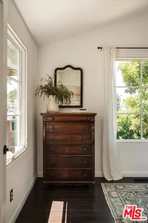 $1,099,000 | 3135 Isabel Drive, Los Angeles, CA 90065