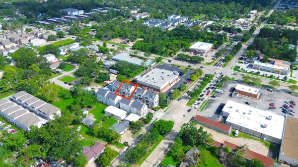 $3,100 | 2122 Blalock Road, Unit C, Houston, TX 77080