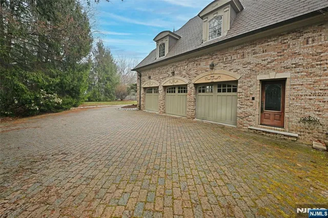 a view of a house with a outdoor space