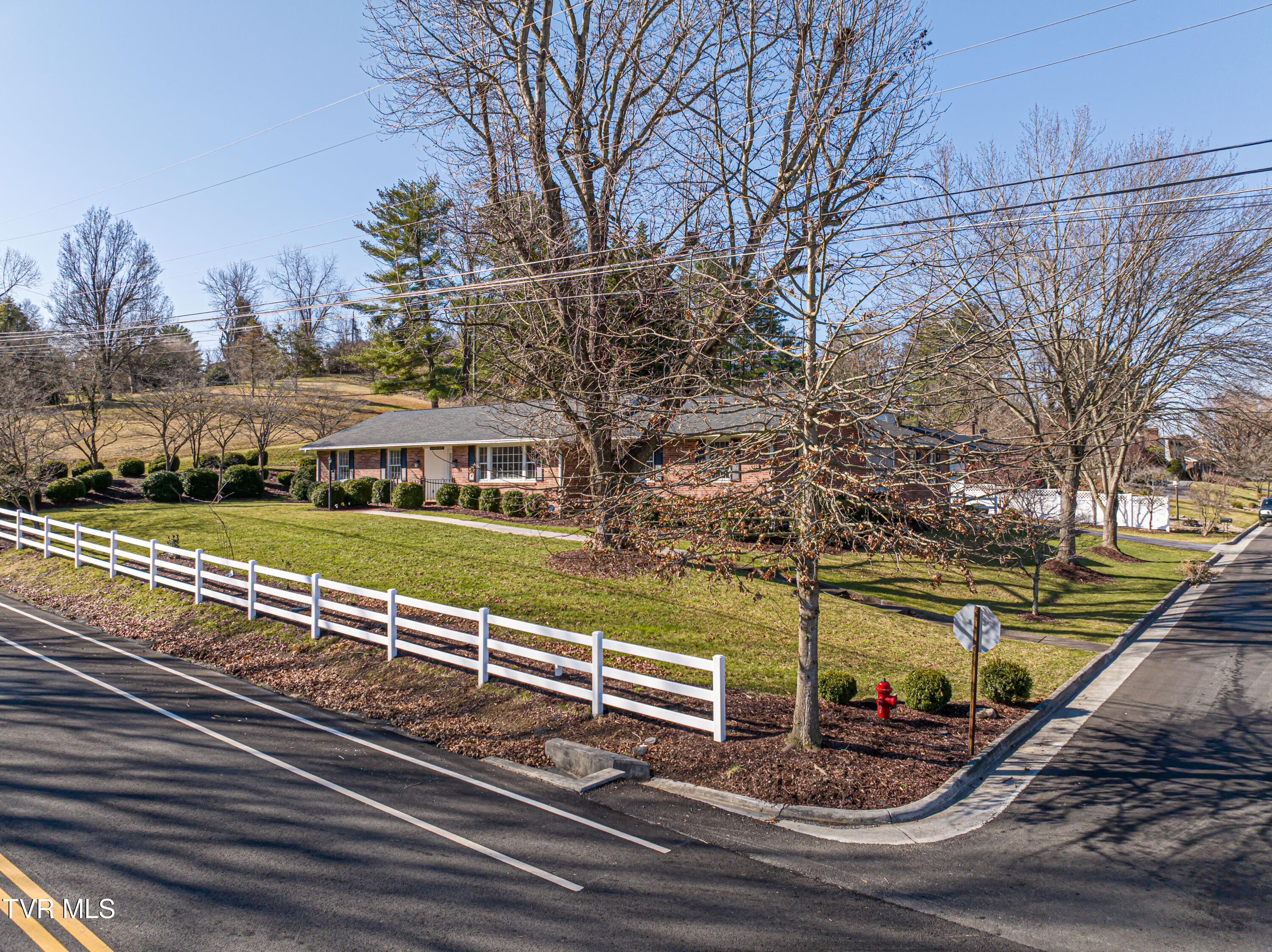 595 Court Street Northeast Abingdon, VA 24210 - Photo 3 of 46 Large Corner Lot