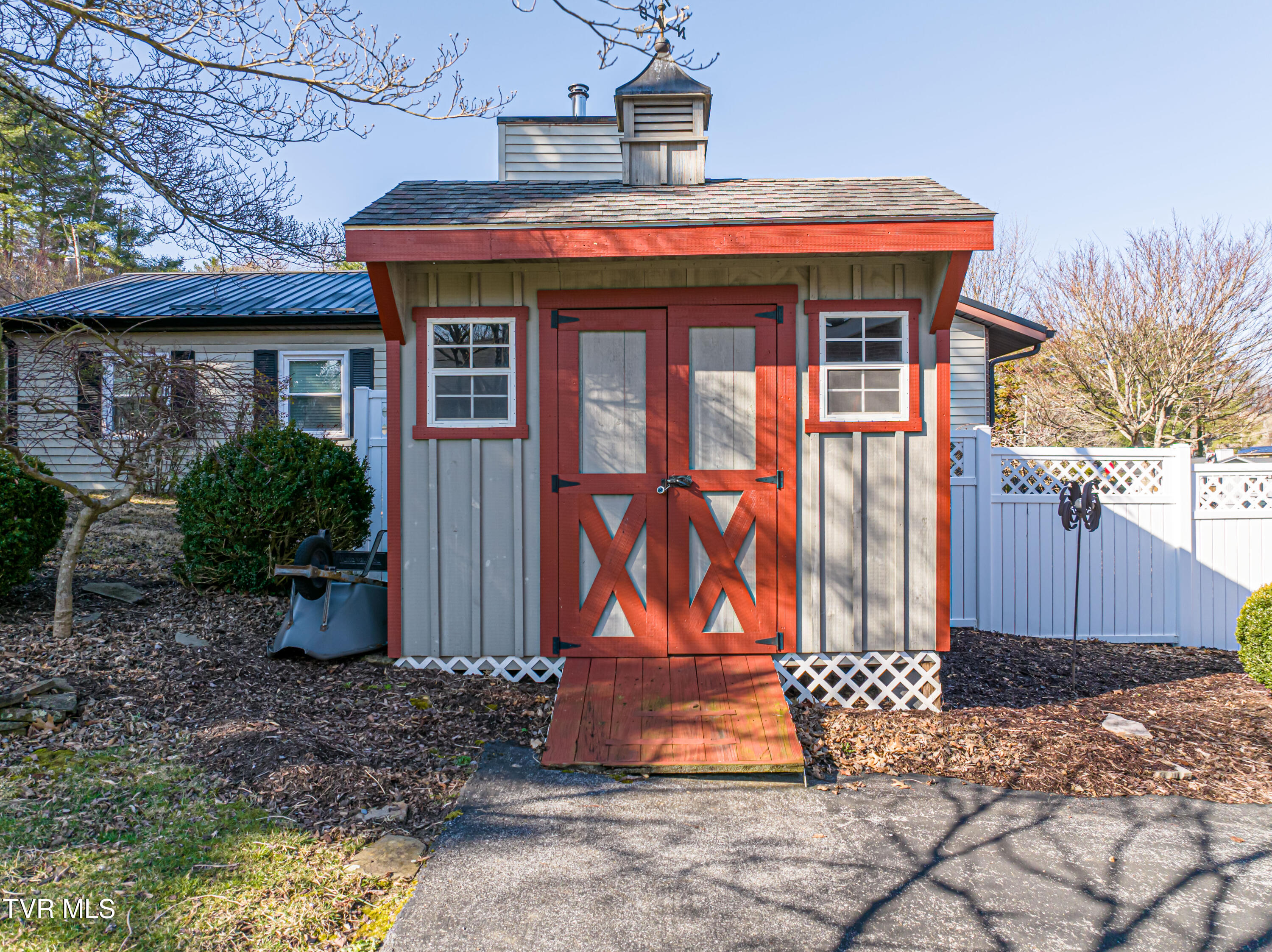 595 Court Street Northeast Abingdon, VA 24210 - Photo 45 of 46 Shed