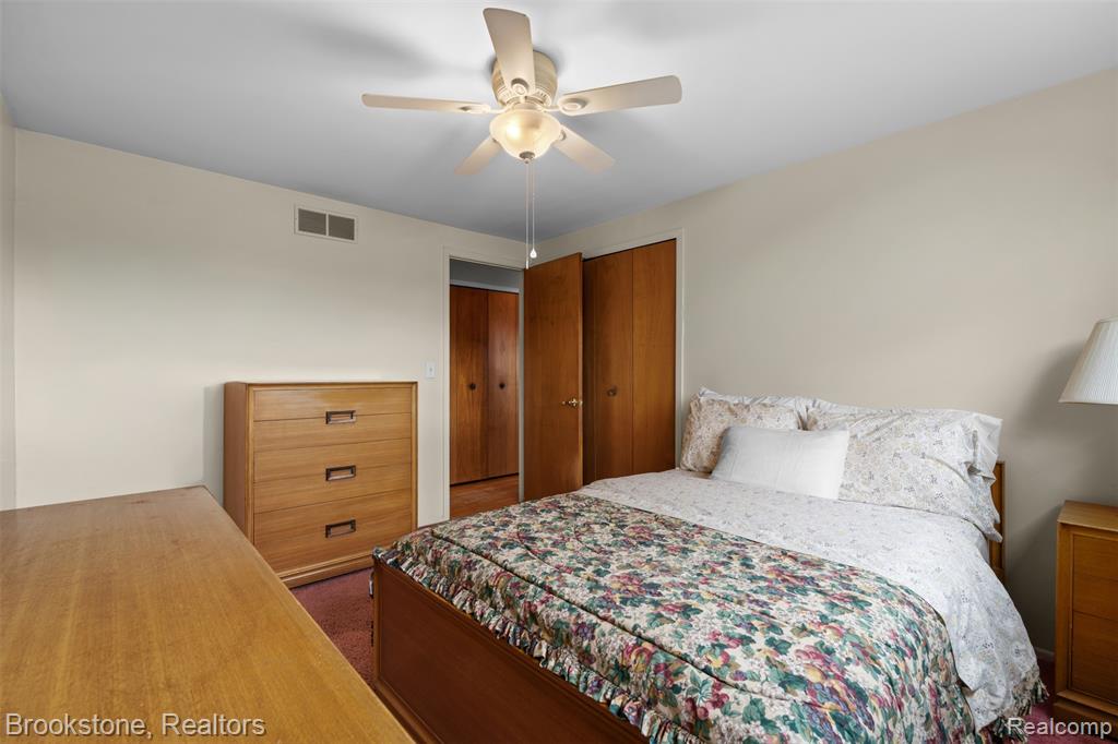 2002 Hempstead Drive Troy, MI 48083 - Photo 23 of 41