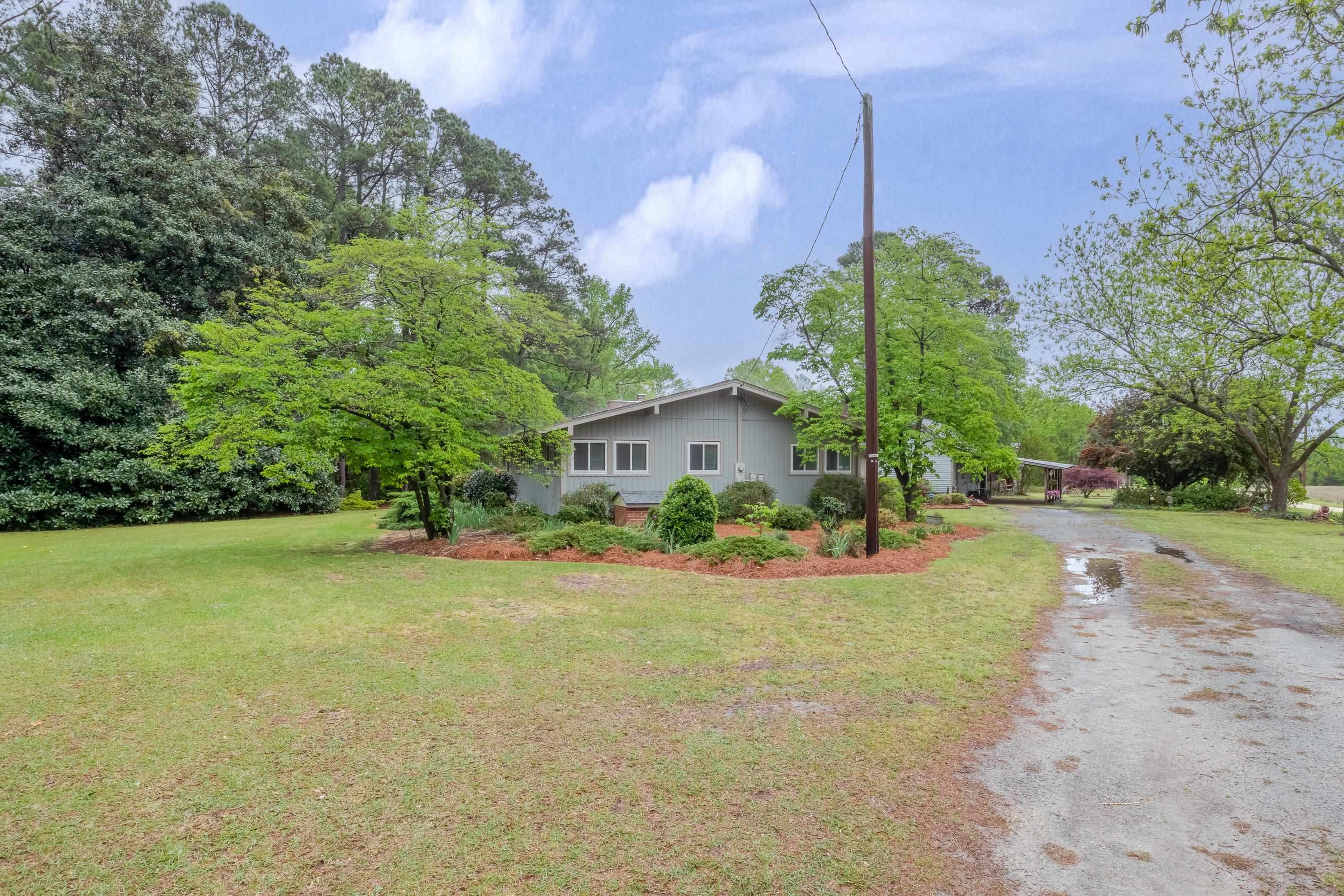 237 Flowers Road Four Oaks, NC 27524 - Photo 6 of 79 Photo 6