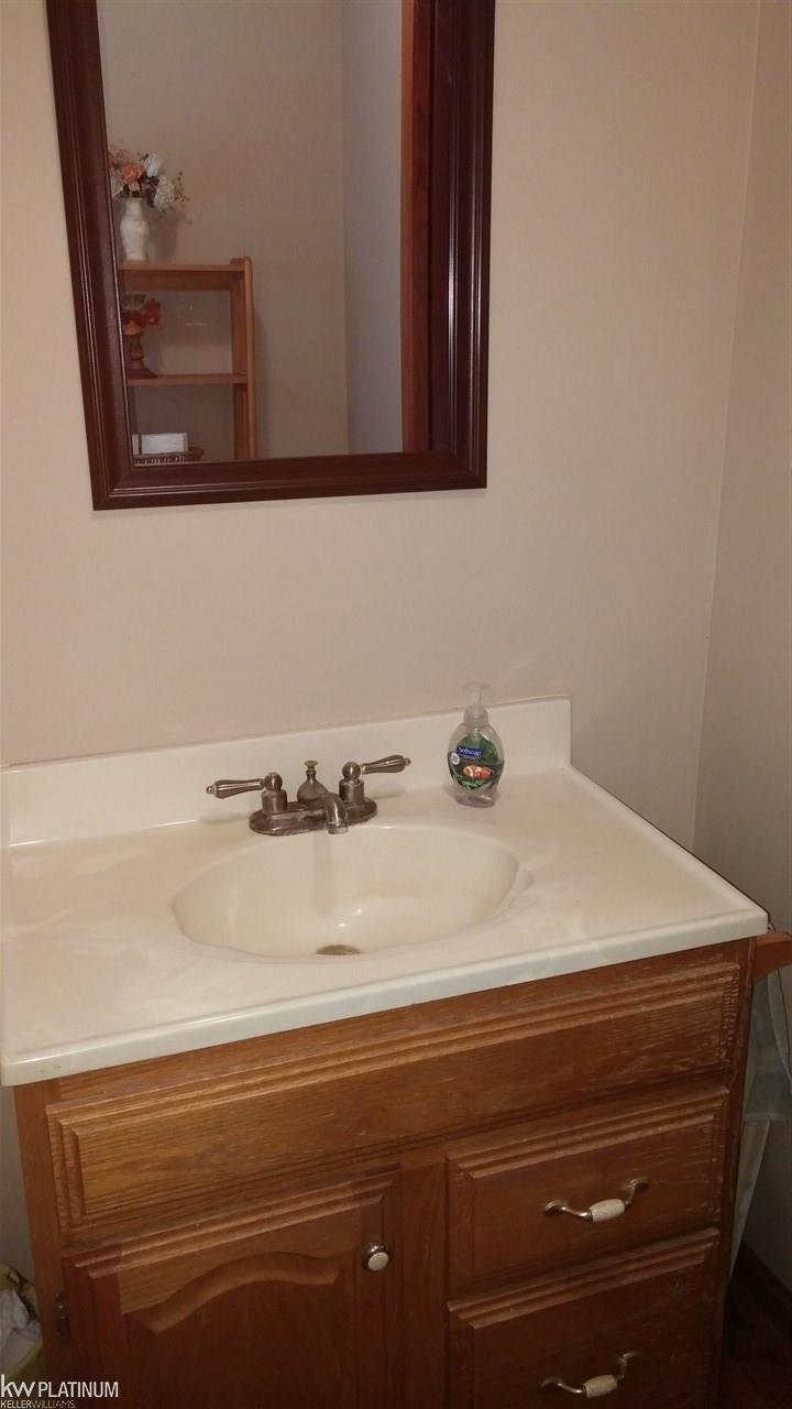 80461 Belle River Road Memphis, MI 48041 - Photo 23 of 55 31333454-22.JPG