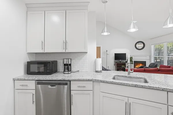 $660,000 | 6 Canton Court, Unit 6, Grafton, MA 01536