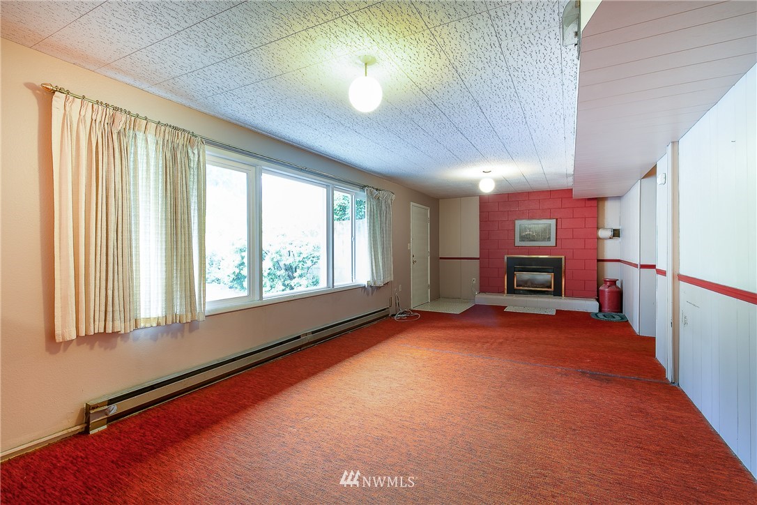 495 West Badger Road Lynden, WA 98264 - Photo 20 of 28 a view of an empty room with a window