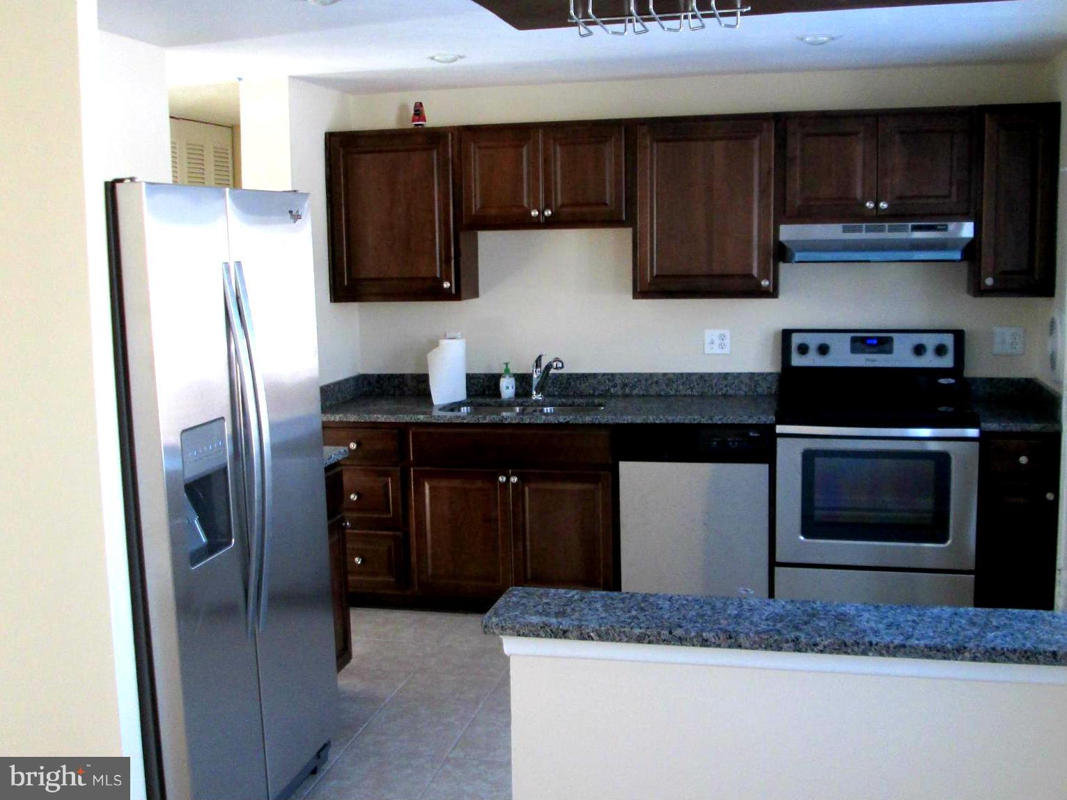 133 North Ithaca Road Sterling, VA 20164 - Photo 8 of 28 Kitchen