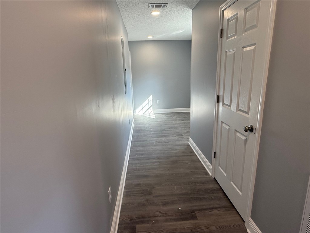 72 Hawks Way Waynesville, GA 31566 - Photo 7 of 12