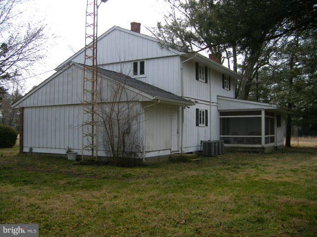 8200 New Bridge Road Denton, MD 21629 - Photo 2 of 13 Exterior (Rear)