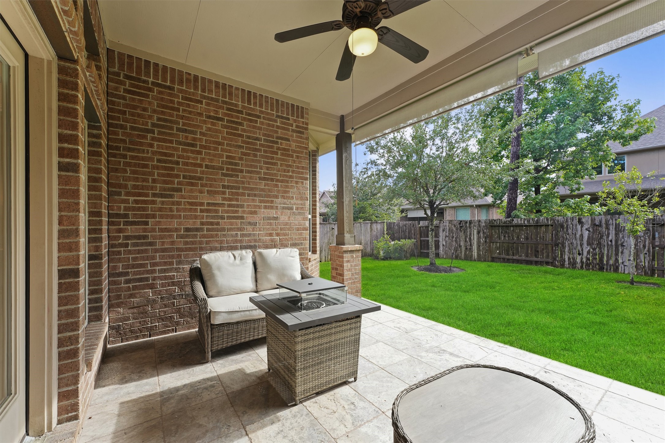6 Inland Prairie Drive Tomball, TX 77375 - Photo 25 of 33 Back patio