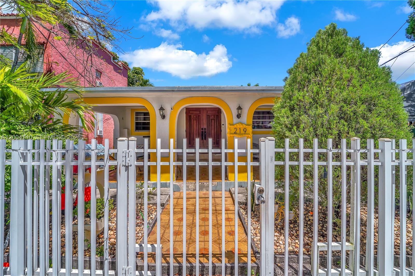 219 Southwest 6th Avenue Miami, FL 33130 - Photo 2 of 27