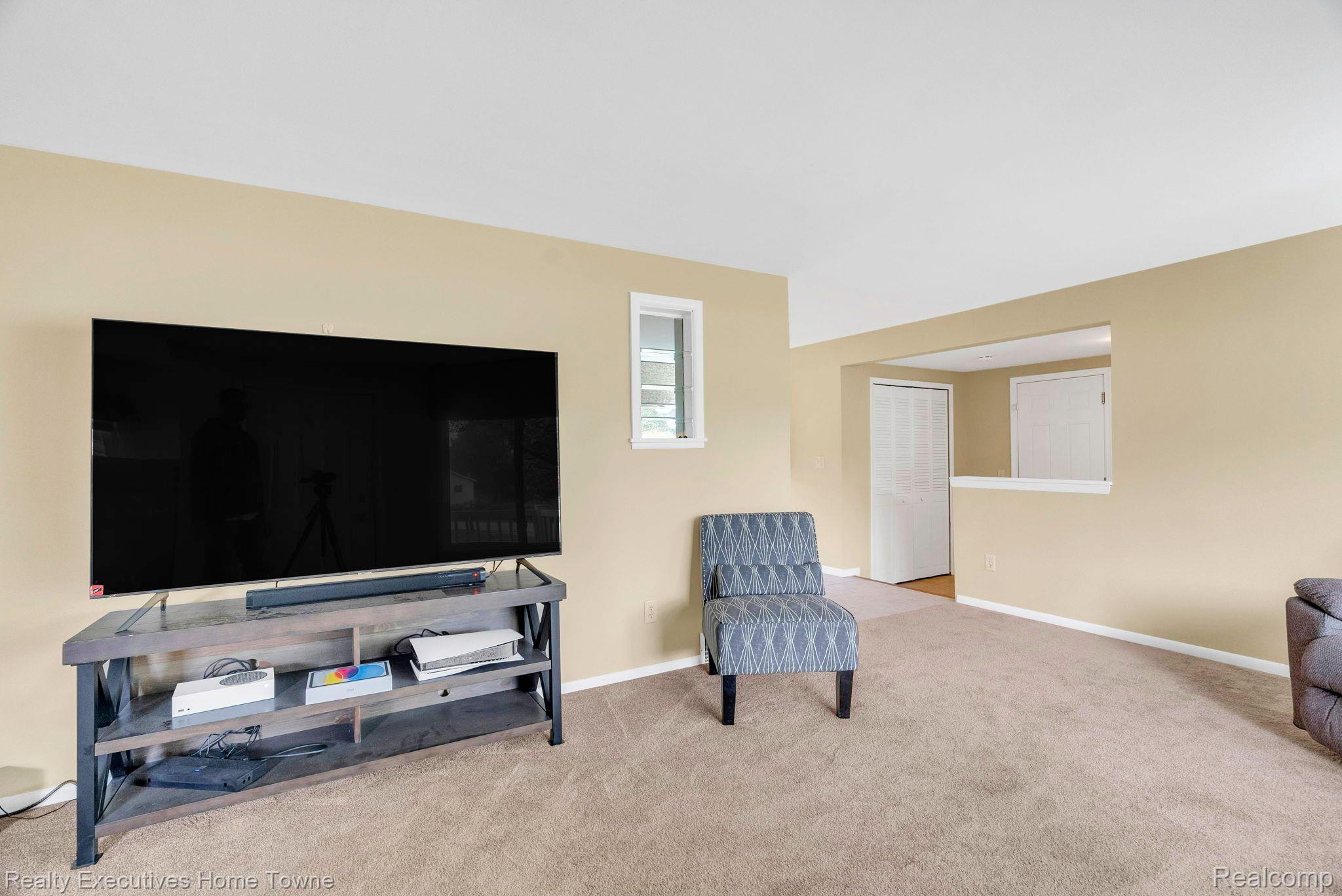 3090 Beach Road Port Huron, MI 48060 - Photo 8 of 39 Gallery Image 8