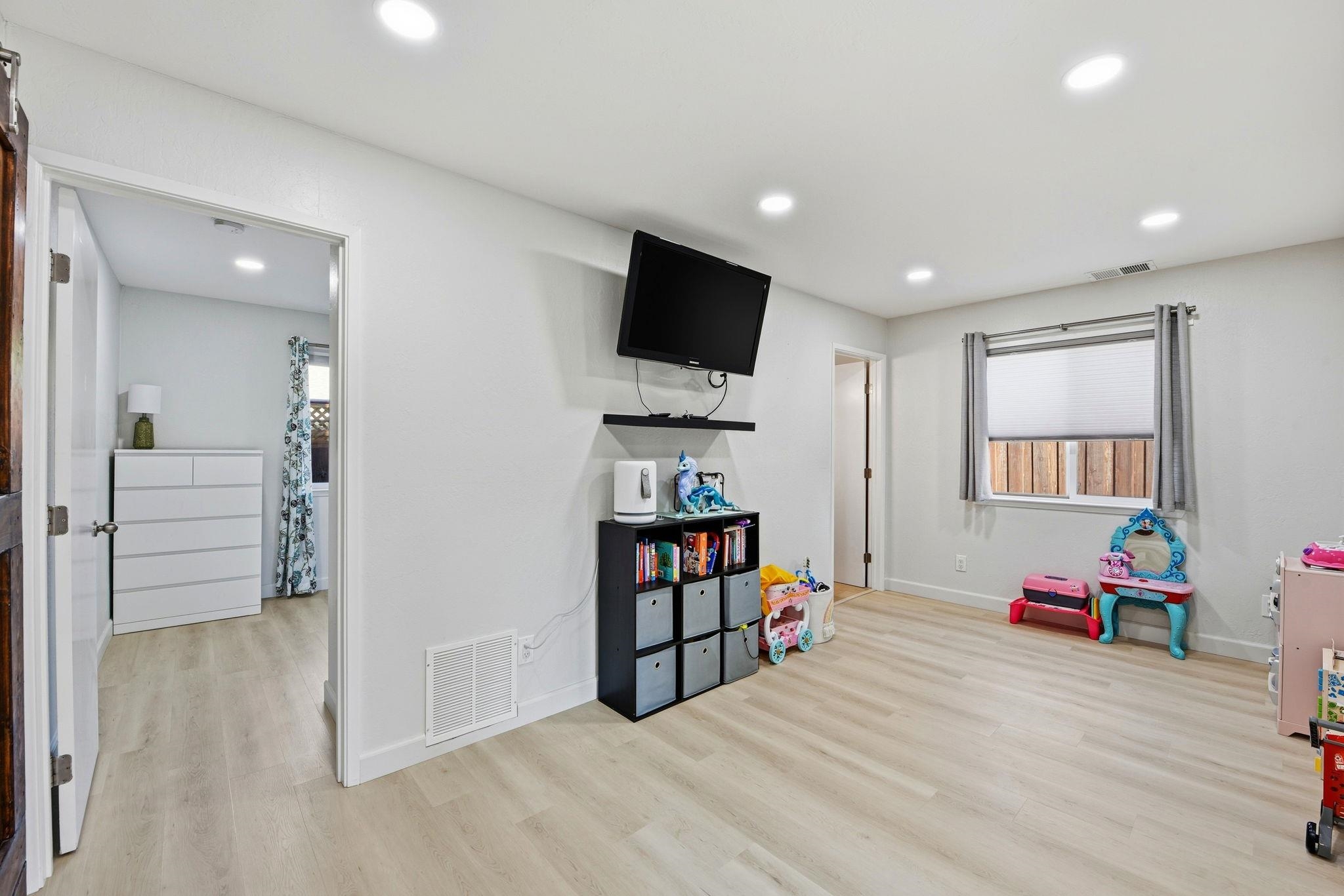 37164 St Christopher Street Newark, CA 94560 - Photo 11 of 39