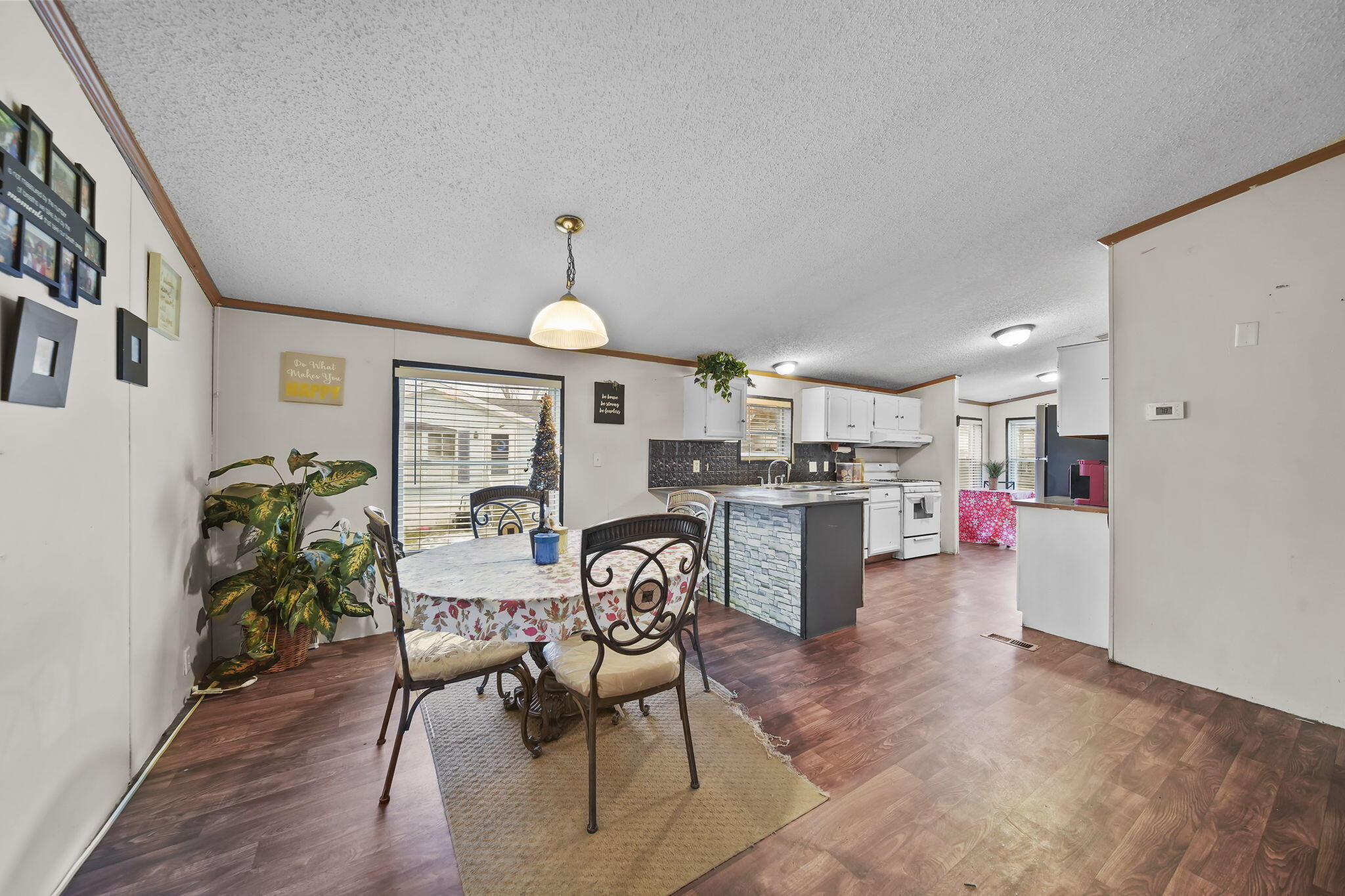 2735 South Wagner Road, Unit 22 Ann Arbor, MI 48103 - Photo 7 of 25 10-web-or-mls-DSC02128