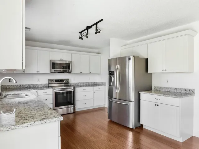 $370,000 | 15 Wheatfield Drive, Summerville, SC 29485