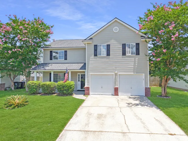 $370,000 | 15 Wheatfield Drive, Summerville, SC 29485