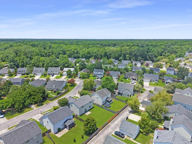 $370,000 | 15 Wheatfield Drive, Summerville, SC 29485