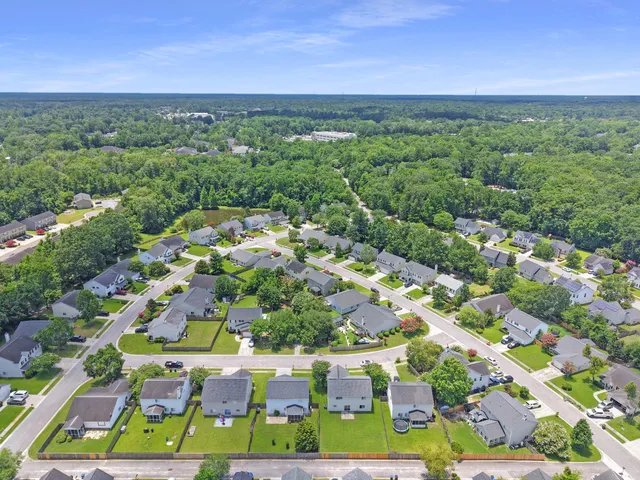 $370,000 | 15 Wheatfield Drive, Summerville, SC 29485