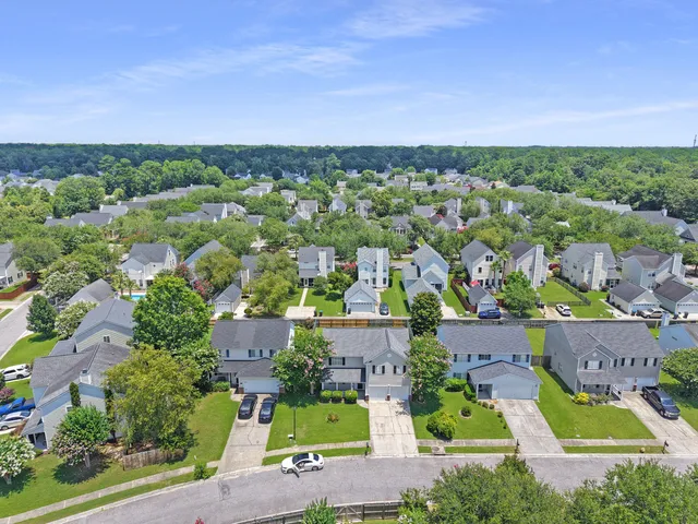 $370,000 | 15 Wheatfield Drive, Summerville, SC 29485