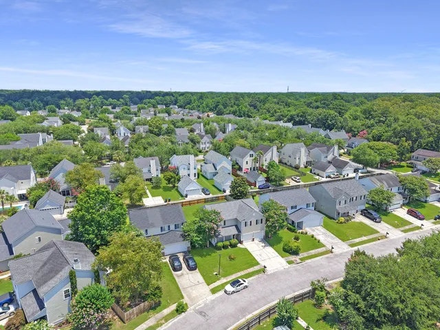 $370,000 | 15 Wheatfield Drive, Summerville, SC 29485