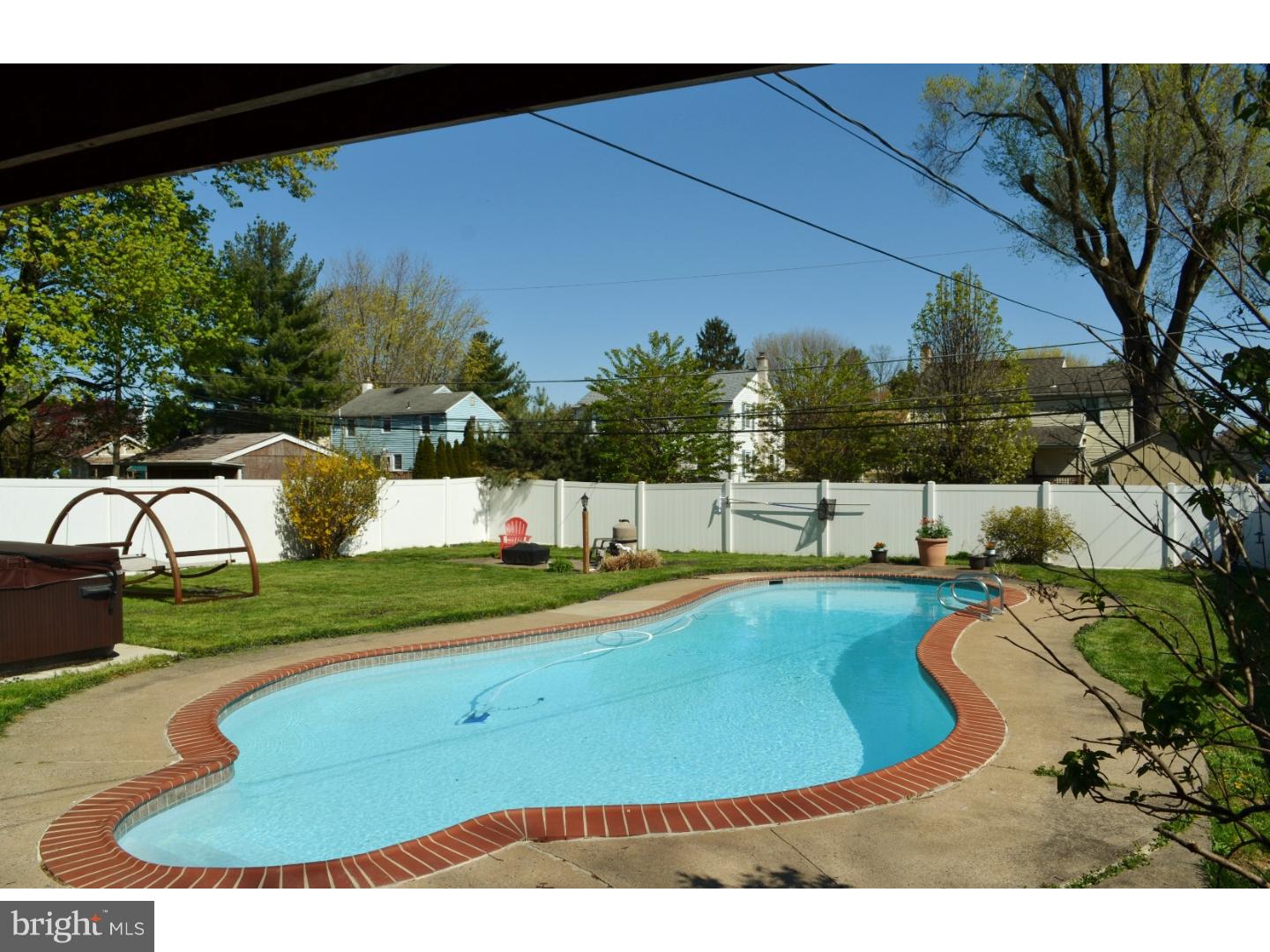 404 North Warminster Road Hatboro, PA 19040 - Photo 17 of 18 Gallery Image 17