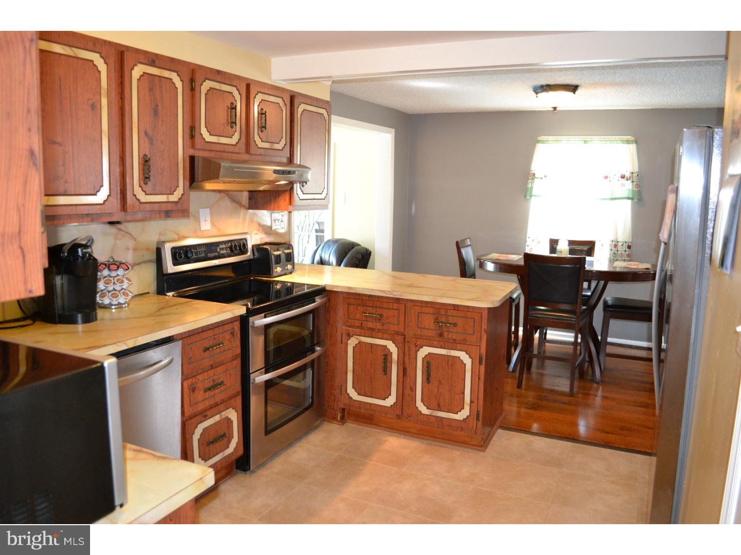 404 North Warminster Road Hatboro, PA 19040 - Photo 5 of 18 Gallery Image 5
