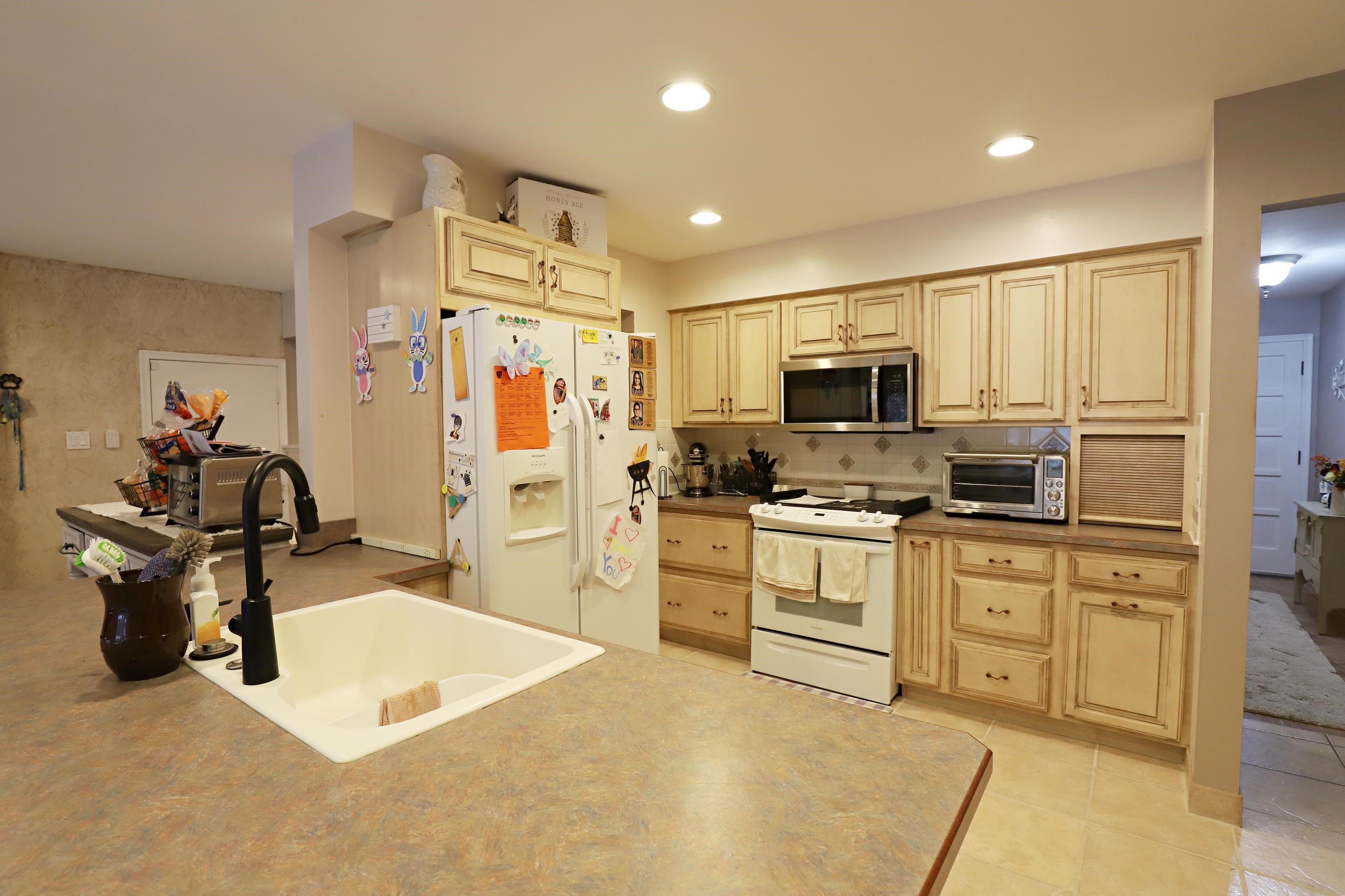 7571 East River Road Flushing, MI 48433 - Photo 15 of 37