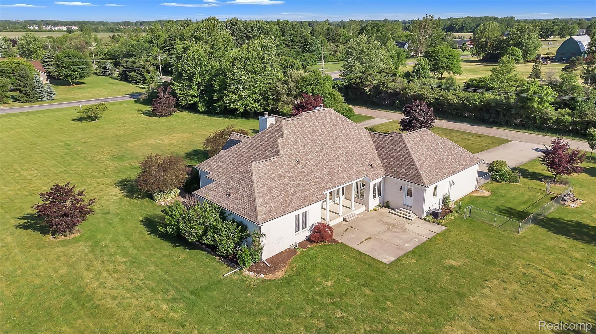 8976 Armstrong Road Newport, MI 48166 - Photo 66 of 70 8976-WindowStill-Real-Estate-Photography-13.jpg