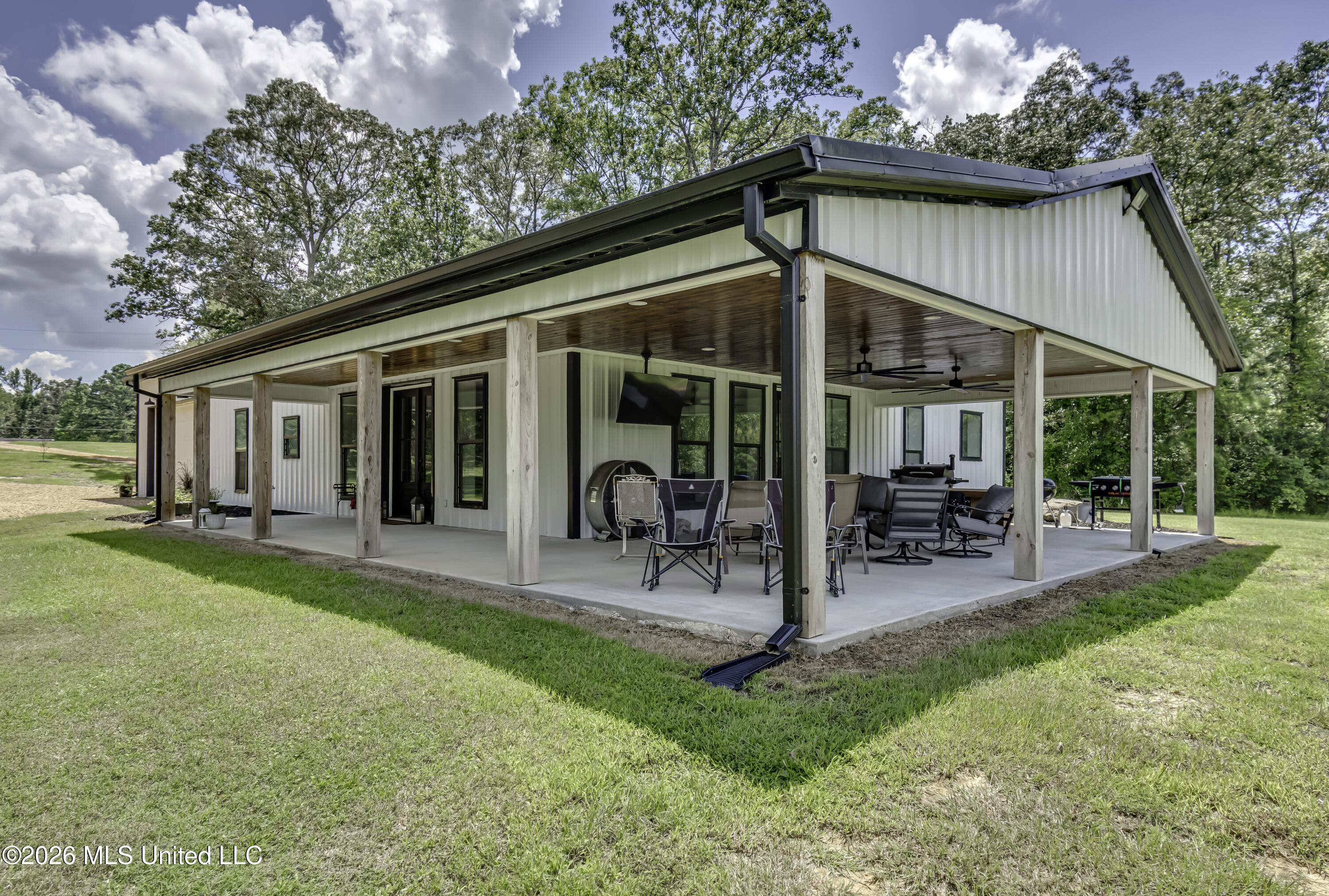 486 Holifield Circle Brandon, MS 39042 - Photo 2 of 93 486 Holifield Cir--12