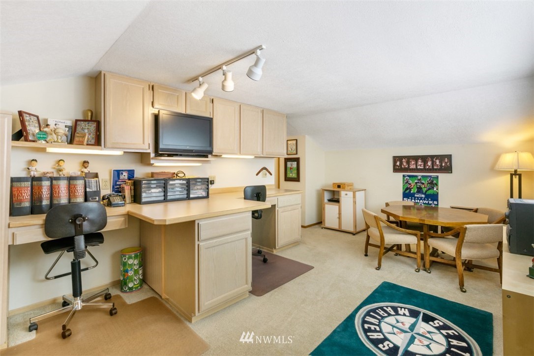 14661 Southeast 173rd Street Renton, WA 98058 - Photo 17 of 25 Gallery Image 17