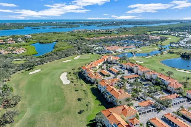 $269,000 | 5030 Harmony Circle, Unit 303, Vero Beach, FL 32967