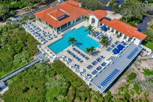 $269,000 | 5030 Harmony Circle, Unit 303, Vero Beach, FL 32967