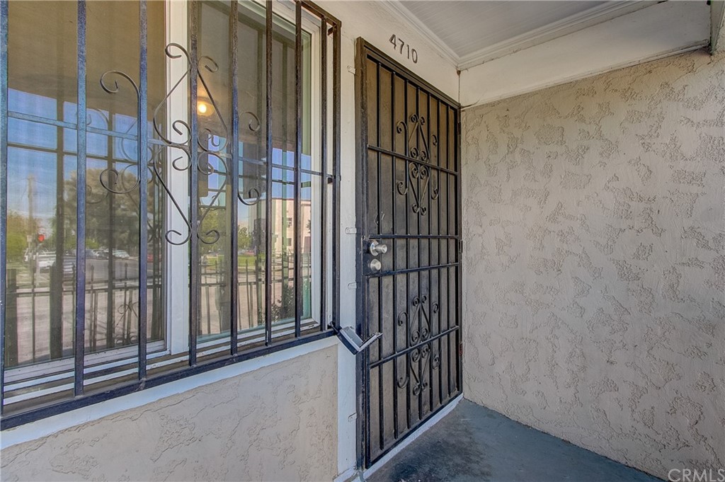 4708 San Pedro Street Los Angeles, CA 90011 - Photo 2 of 19 a view of front door