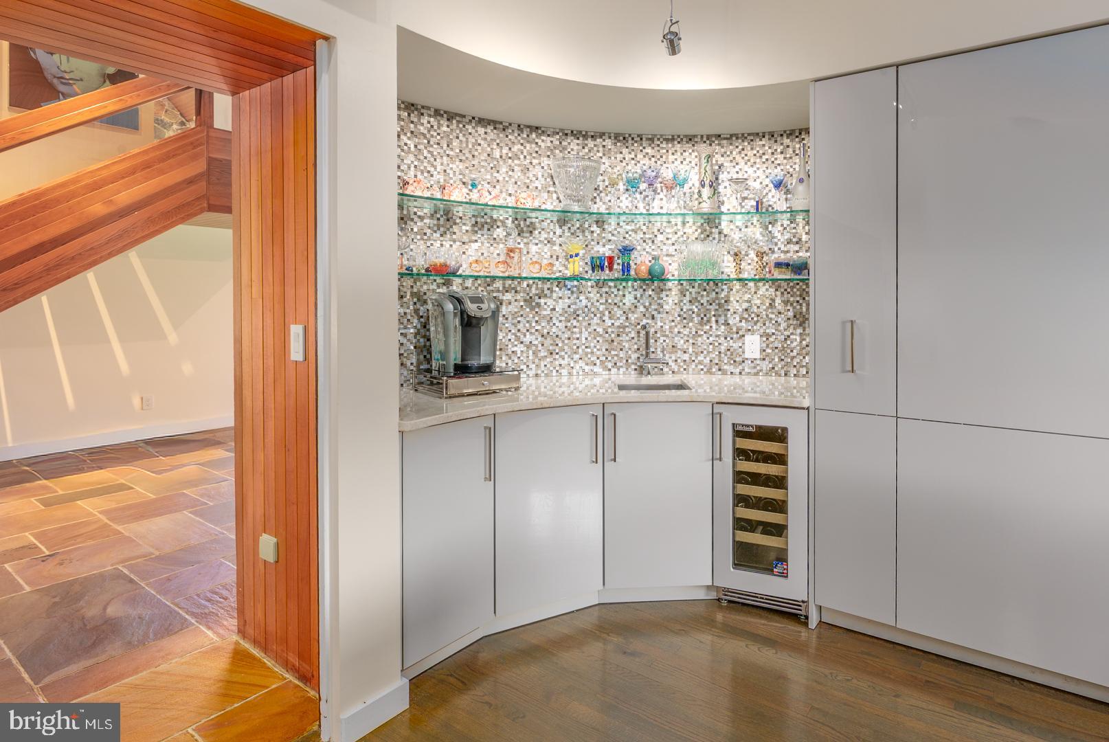 3207 Bennett Point Road Queenstown, MD 21658 - Photo 21 of 69 a view of a kitchen with a window
