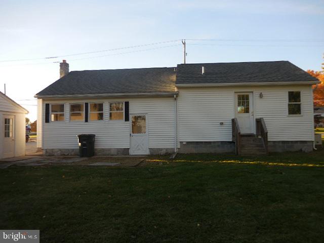 2831 Oakland Road Dover, PA 17315 - Photo 2 of 13 Gallery Image 2