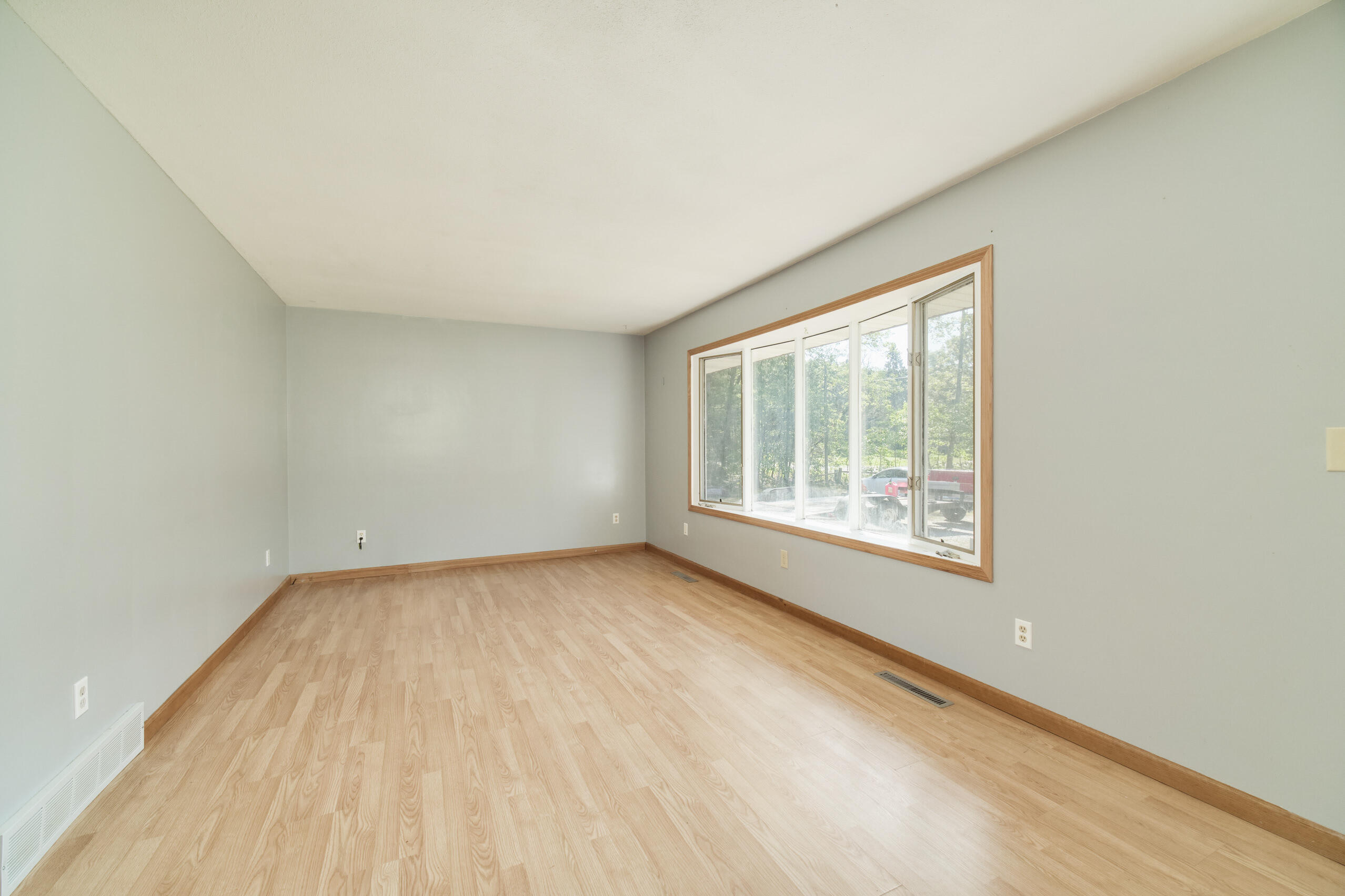 4746 West River Road Muskegon, MI 49445 - Photo 10 of 46 4746_W_River_Rd-26